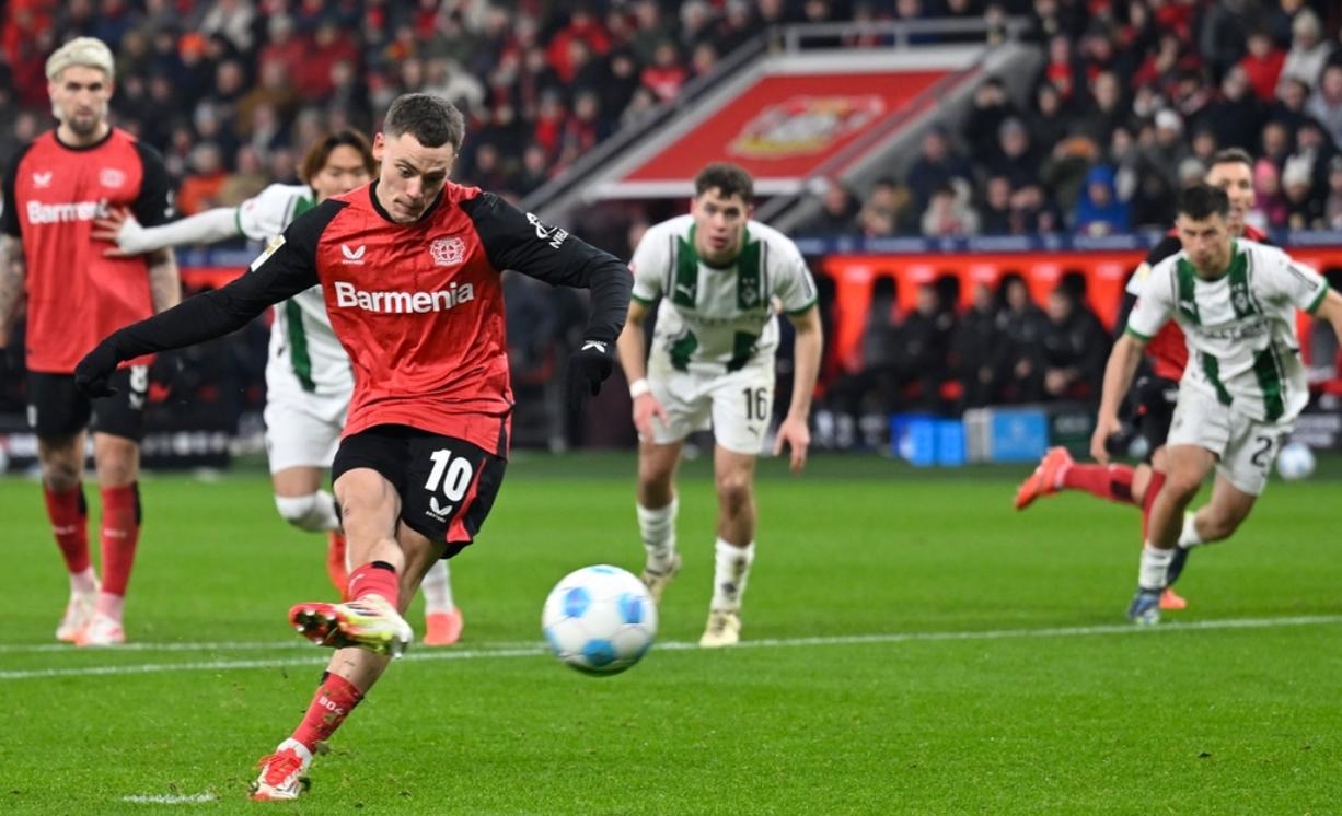 世俱杯时间-门兴格拉德巴赫获得突破性胜利的简单介绍