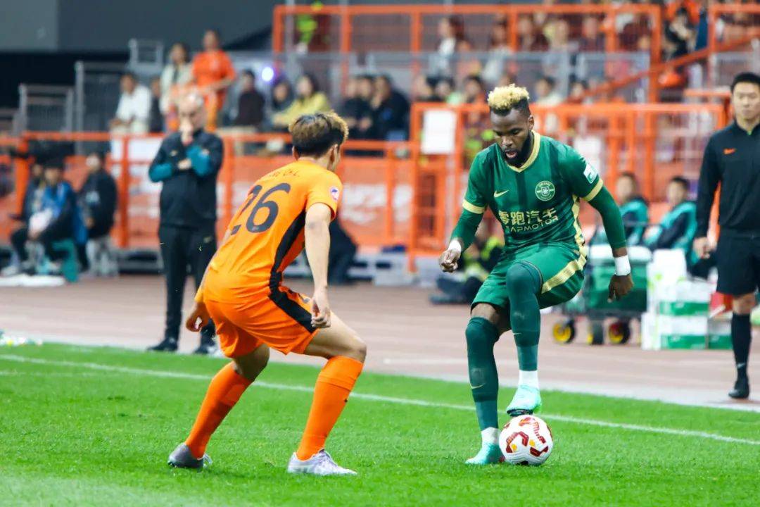 世俱杯决赛-令人瞩目的胜利，球队士气高昂