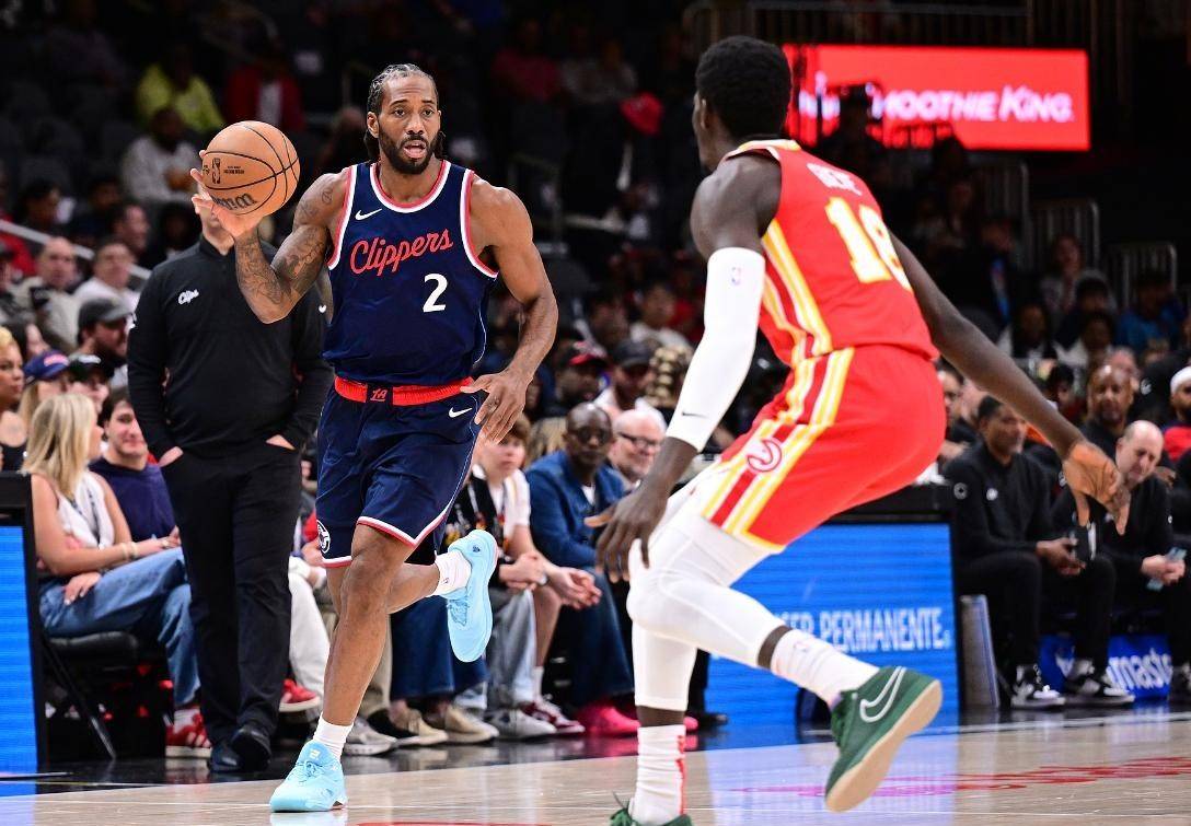 快船客场大胜老鹰，继续保持不败记录的简单介绍