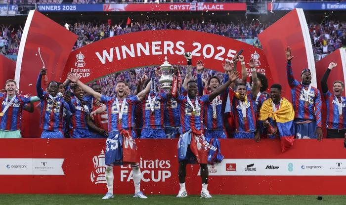 世俱杯冠军-水晶宫连胜告终，球队前途蒙上阴影