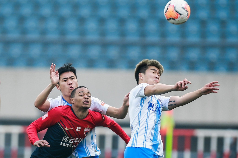 深圳佳兆业告捷，客场击败天津泰达