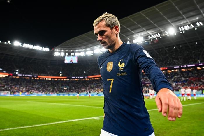 世俱杯时间-法国队备战期间发生意外，球员集体感冒