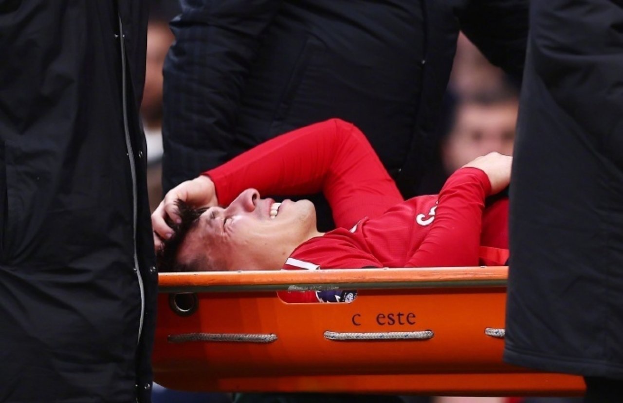 球员遭受伤病困扰，出战存疑