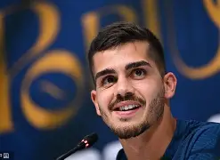 世俱杯分组-葡萄牙击剑选手潜伏多时，夺得金牌的简单介绍