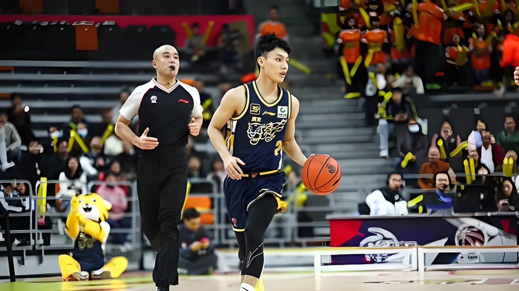 广东队实现完胜，全面击溃对手防守