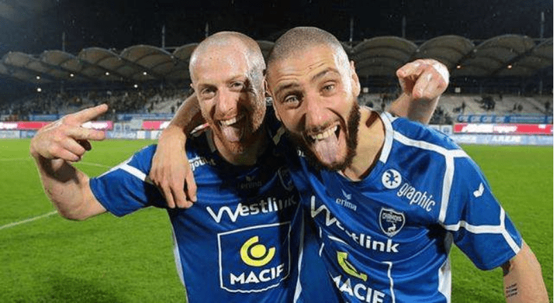 亚眠客场大胜瓦朗谢纳，重返保级希望