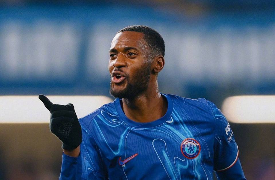 世俱杯官网-奇切斯特菲尔德遭遇惨败，保级压力不减