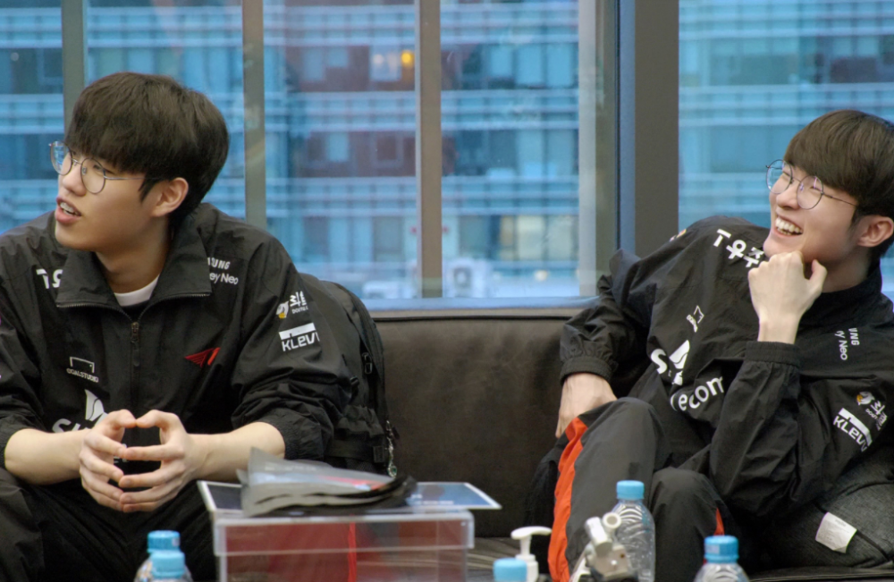 BRO碾压G2，Deft拿下关键大龙顶尖较量入围赛，让粉丝疯狂欢呼