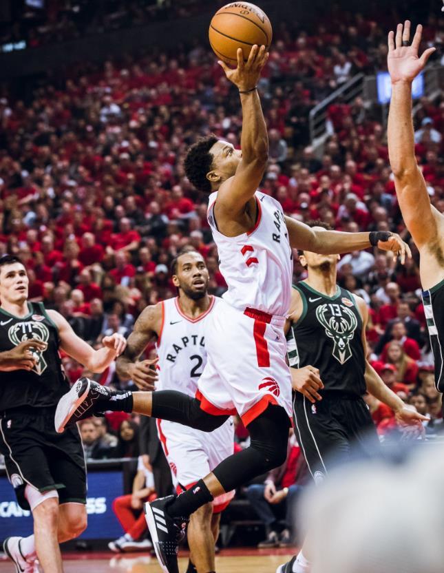 世俱杯冠军-猛龙淘汰魔术，洛瑞空砍23分领军晋级