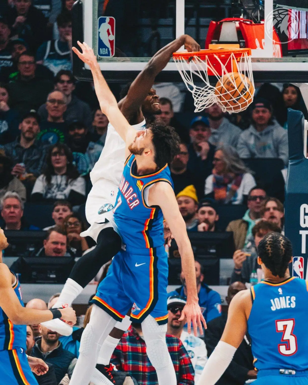 世俱杯赛程-关于爵士力克灰熊，米切尔狂砍全场最高34分的信息