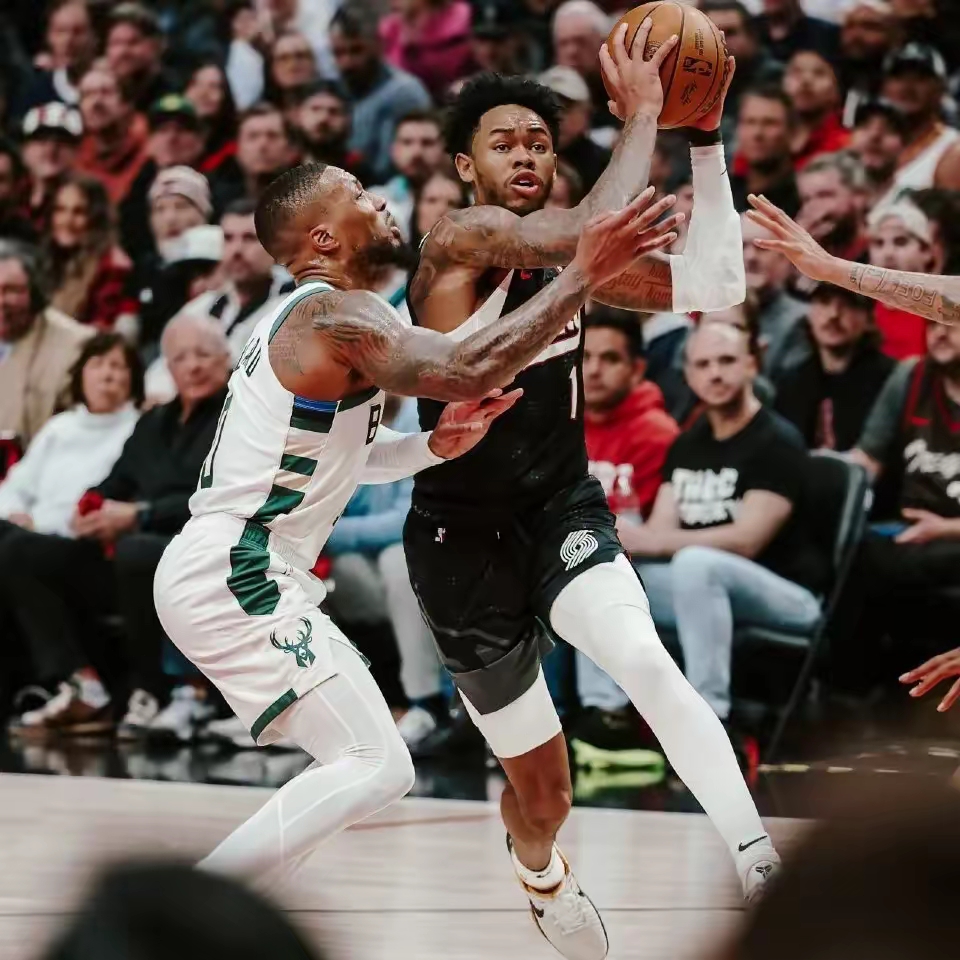 雄鹿轻松获胜，字母哥状态火热迎战季后赛